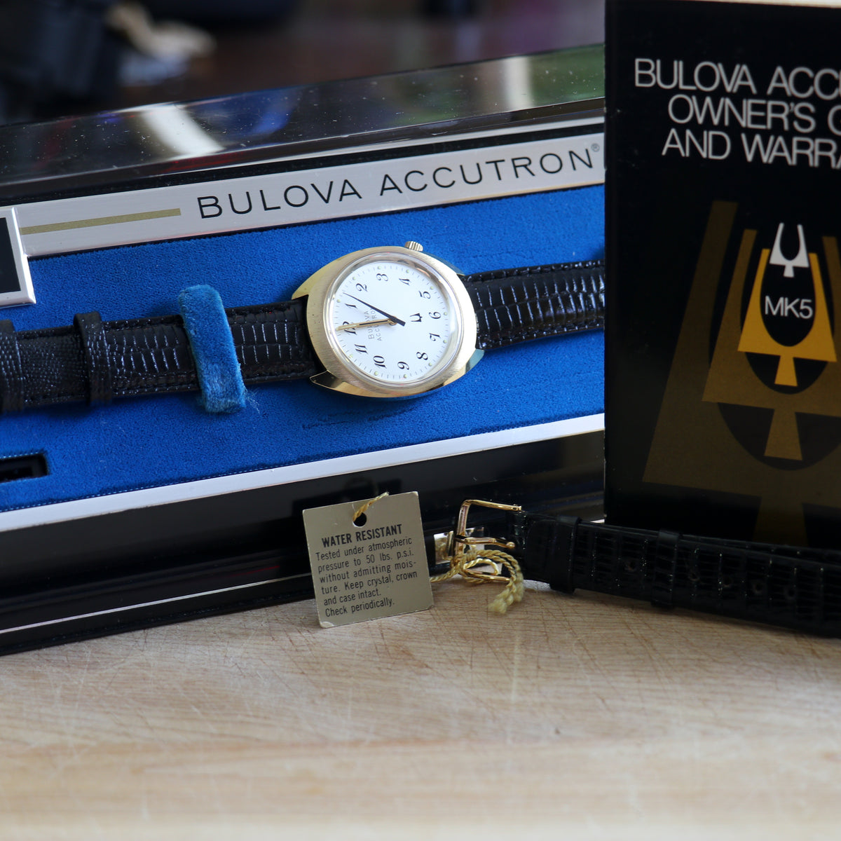 Bulova Accutron Tuning Fork Watch from 1973 NIB – Respektiv