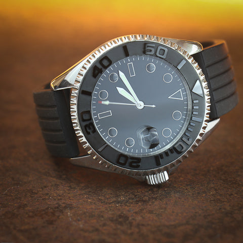 Construction Ceramic Bezel Diver